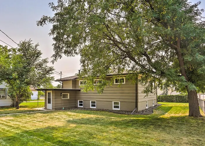 Inviting Rapid City Duplex Less Than 2 Mi To Downtown!