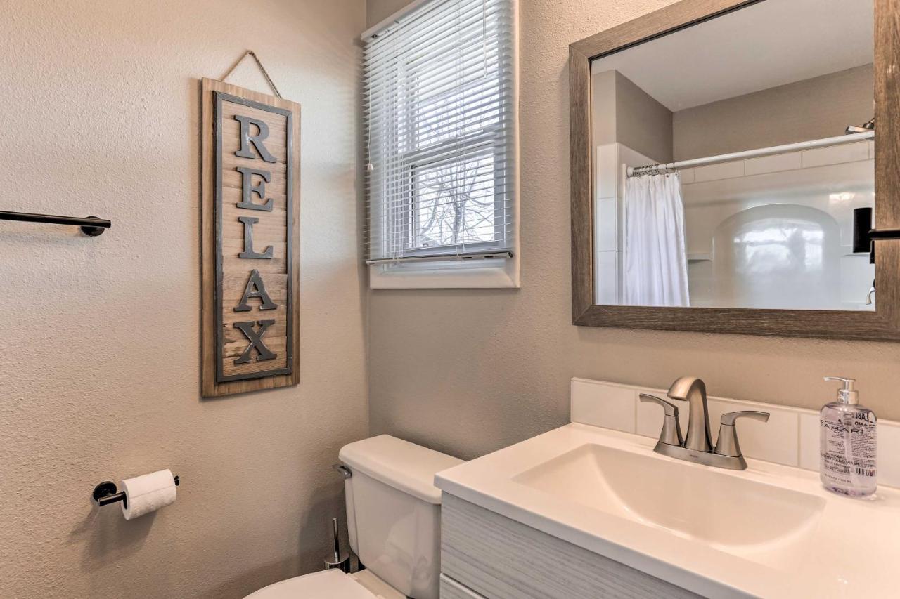 Apartment Inviting Rapid Duplex Less Than 2 Mi To Downtown! *