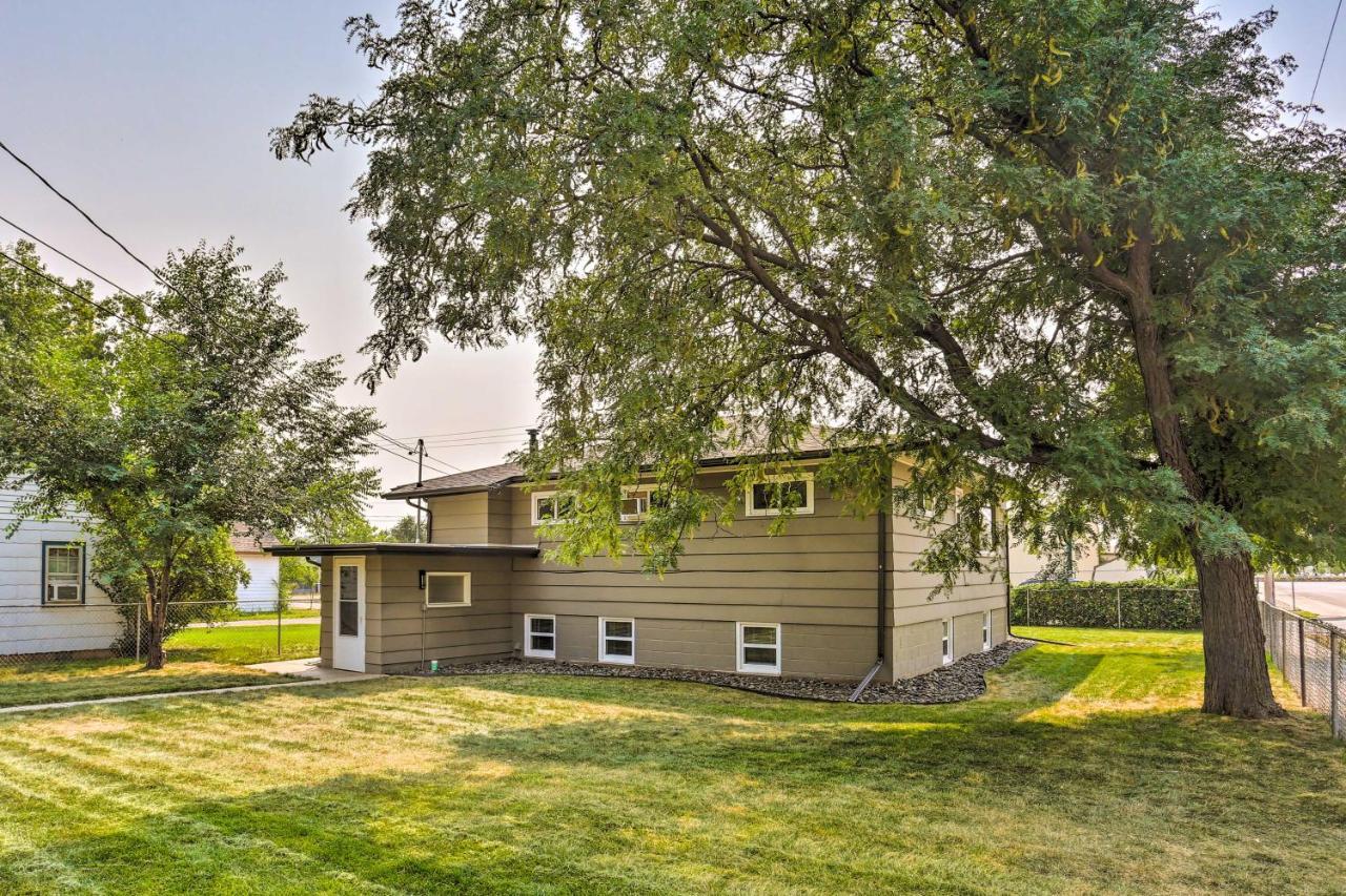 Inviting Rapid Duplex Less Than 2 Mi To Downtown! Apartment *