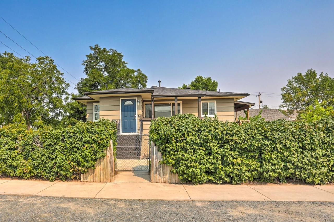 Inviting Rapid Duplex Less Than 2 Mi To Downtown! *